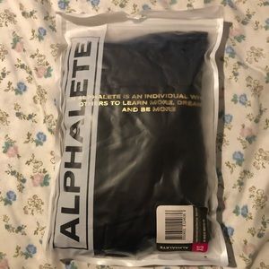 *NEW* Alphalete Crop Top